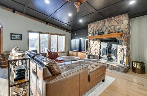 Neillsville House | Lake Arbutus Escape! Dock, Fire Pit & Game Room