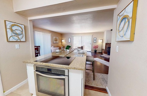 Auburn House | Lake Arthur Retreat — 4BR Rustic Home with Decks & Fireplace