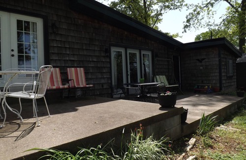 Cadiz House | Lake Barkley Main Channel Waterfront Home (Spectacular View)