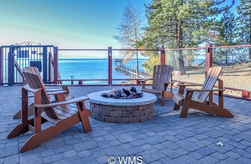 Kings Beach Apartment | Lake/Beach Front Resort - Pool, Hot Tub, BBQ+ U01