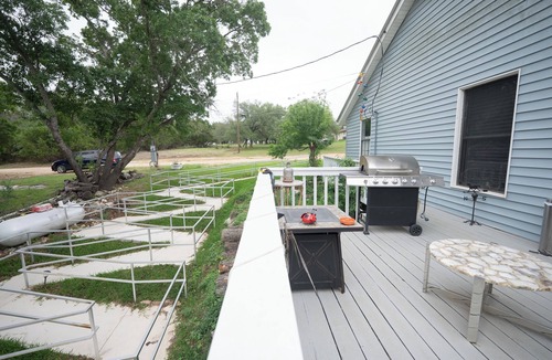 Temple House | Lake Belton Boho Escape - ADA Ramps + RV Parking