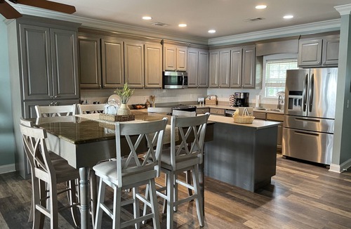 Cobb House | Lake Blackshear Getaway! Pool, BBQ, Firepit & WiFi