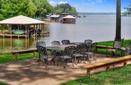 Berryville House | Lake Blessing 2026