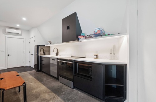 Castleton House | Lake Bomoseen Lake Access, Fire Pit & BBQ