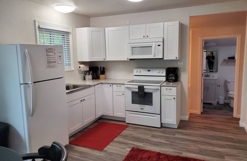 Camdenton Cabin | Lake Breeze Resort