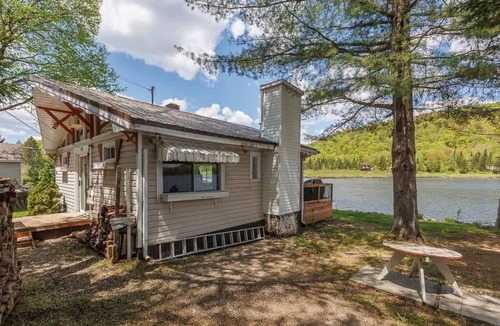 Saint-Leonard-de-Portneuf Ski Chalet | Lake Access | Chalet Le Ptit Leo