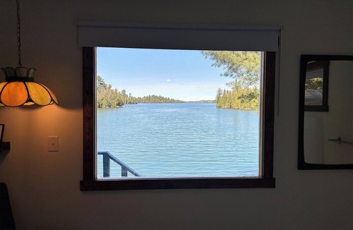 Sioux Narrows Nestor Falls House | Lake house on Crow Lake