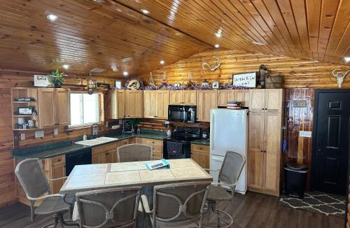 Platte County Apartment | Lake Cabin Along Platte River