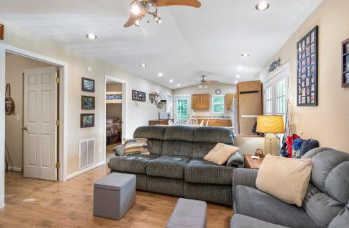 Barnett House | Lake Cabin & Dock - A True Ozarks Experience!