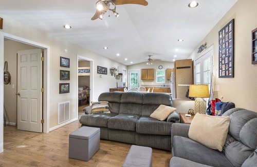 Barnett House | Lake Cabin & Dock - A True Ozarks Experience!
