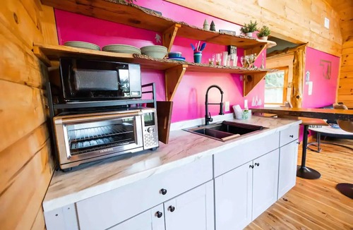 Checotah Cabin | Lake Cabin: Hot Tub- 3 miles off of I -40