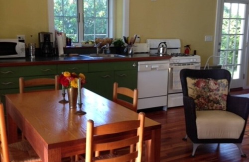 Alburg Cottage | LAKE CHAMPLAIN COTTAGE! ONE WEEK RENTAL LEFT SUMMER 2026! July 26 to August 1