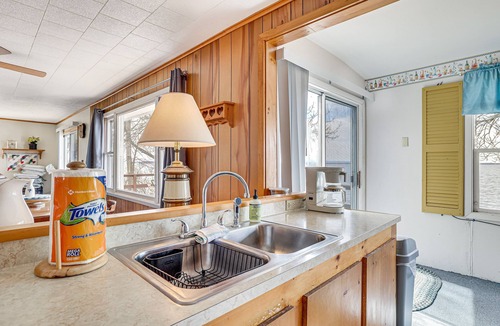 Swanton Cottage | Lake Champlain Cottage w/Deck & Sunset Views!