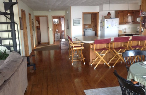 Malletts Bay House | Lake Champlain Deck House