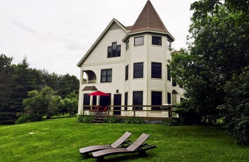 South Hero House | Lake Champlain Lakefront House