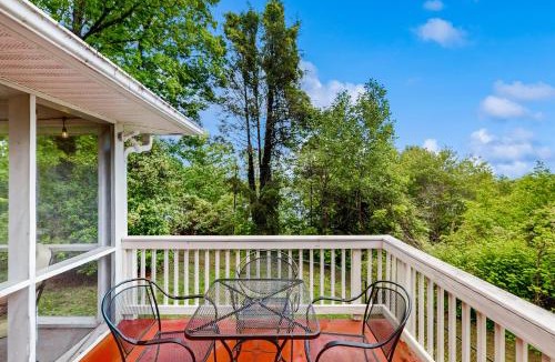 Hiawassee House | Lake Chatuge Cottage