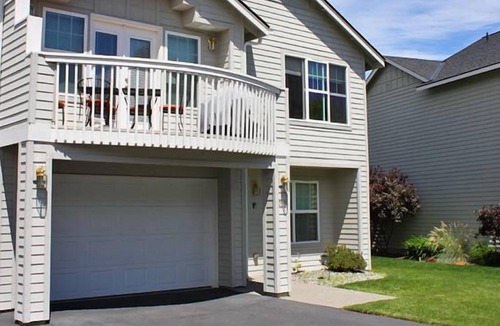 Wapato Point House | Lake Chelan Cottage