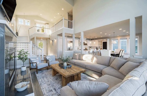 Chelan House | Lake Chelan Minneapolis Beach Waterfront w/dock!