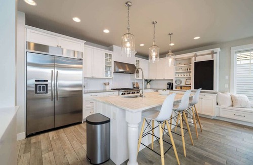 Chelan House | Lake Chelan Minneapolis Beach Waterfront w/dock!
