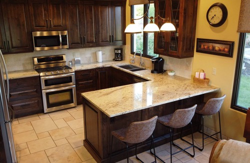 Manson House | Lake Chelan Serene Villa