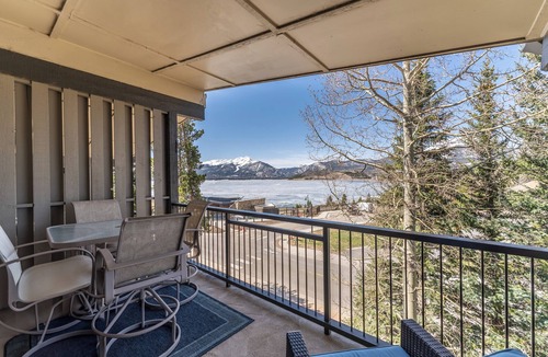 Dillon Apartment | Lake Cliffe #303, Building E By Summit County Mountain Retreats