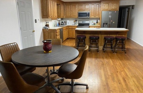 Mount Ida House | lake close