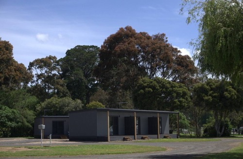 Colac RV Rental | Lake Colac Holiday Park