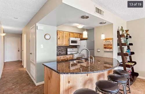 Walden on Lake Conroe Condo | Lake Conroe -Amazing Lake View! Discount for a long-term stay. Pets are allowed.