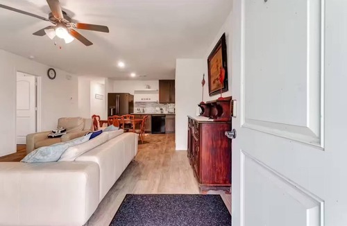 Willis House | Lake Conroe Family Retreat Games Boating and Pet-Friendly