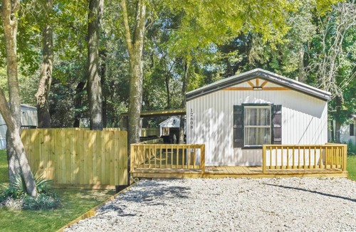 Willis House | Lake Conroe Retreat with Boat Ramp Access and Family-Friendly Amenities