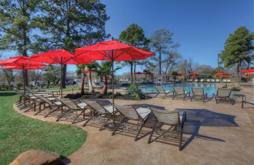 Willis Resort | Lake Conroe Two-Bedroom Cabin 13