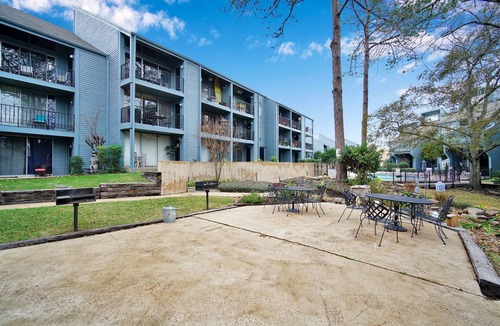 Walden on Lake Conroe Condo | Lake Conroe w/Pool/Canal Views & Boat launch access & Walden's endless amenities