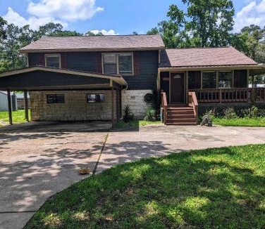Montgomery House | Lake ConRoy Estates - Unit B with Pool Access