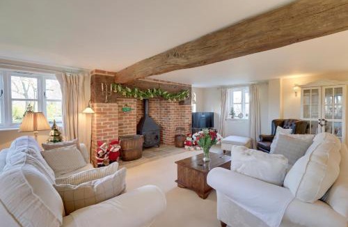 Swindon House | Lake Cottage