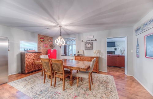 Cookson Cottage | Lake Cottage Near Chicken Creek Ramp – Pet Friendly + Boat Parking