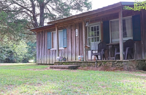Drasco Cabin | Lake Cottage On Greers Ferry Lake