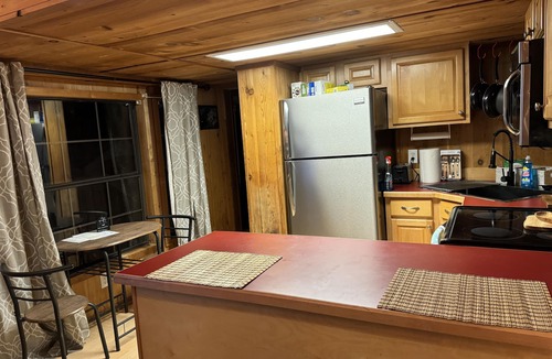 Bushnell Cottage | Lake Cottage