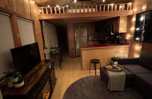 Bushnell Cottage | Lake Cottage