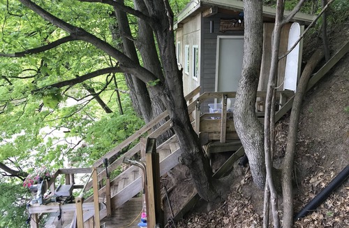 Waterport Cottage | Lake Country Waterfront Experience