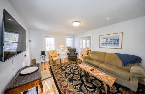 Hammondsport House | Lake Daze