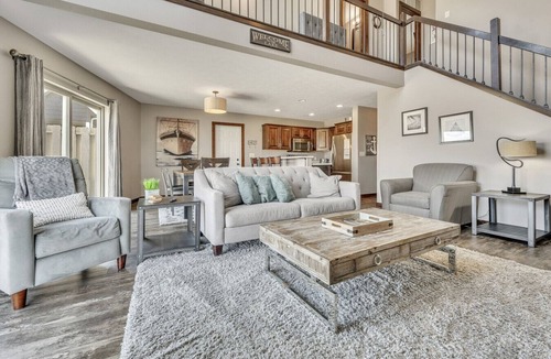 Spirit Lake Cabin | Lake Daze Vacation Cabin in Bridges Bay Resort
