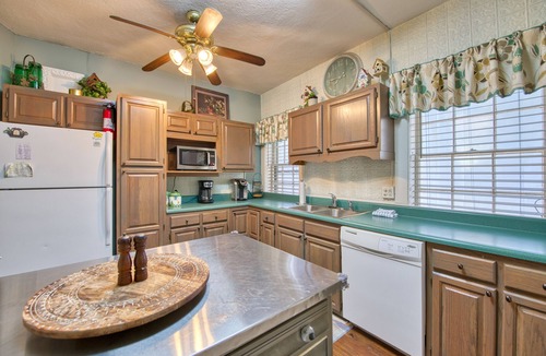 Lake Junaluska House | Lake Duplex with Central AC, WiFi, Fireplace & W/D - Steps to Pool and Tennis