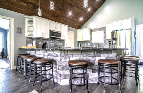 Tazewell House | Lake Effect on Norris Lake