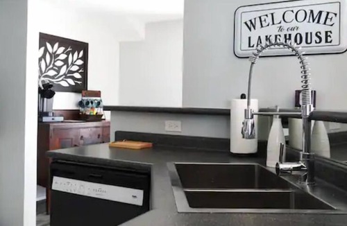 Colchester Cottage | Lake Erie & EPIC Wineries