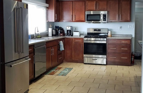 Levergood Beach Cottage | Lake Erie Escape Cottage - escape and explore