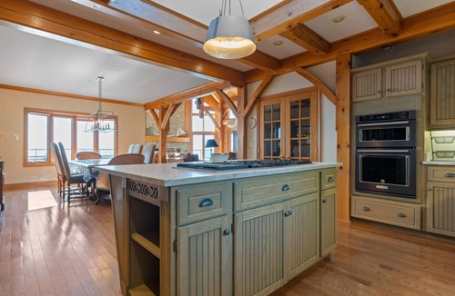 Normandale House | Lake Erie Lake House