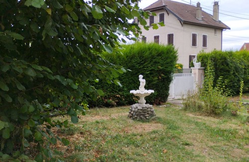 Amphion-les-Bains Apartment | Lake escapade