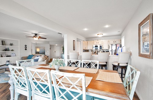 Village of Four Seasons Condo | Lake Escape at Regatta Bay! 3 bedrooms and 3 bath!