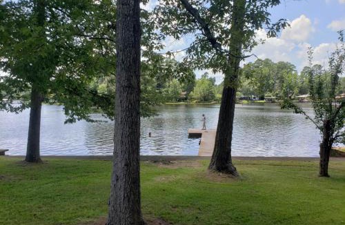 Hillister House | Lake Escape at Reserve & Roam