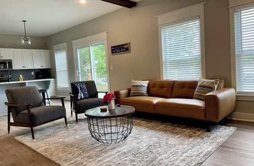 Gravois Mills House | Lake Escape at Station 46